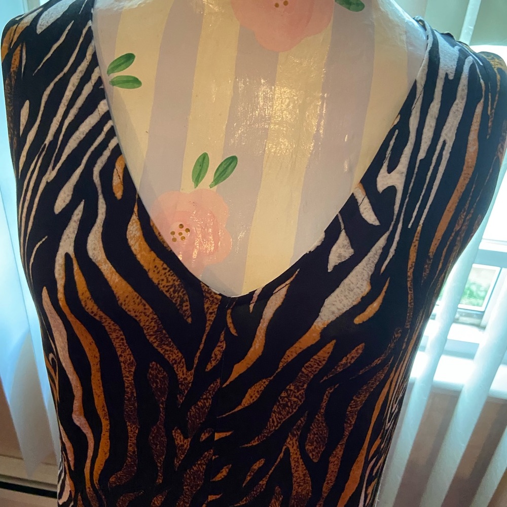 Sleeveless zebra print